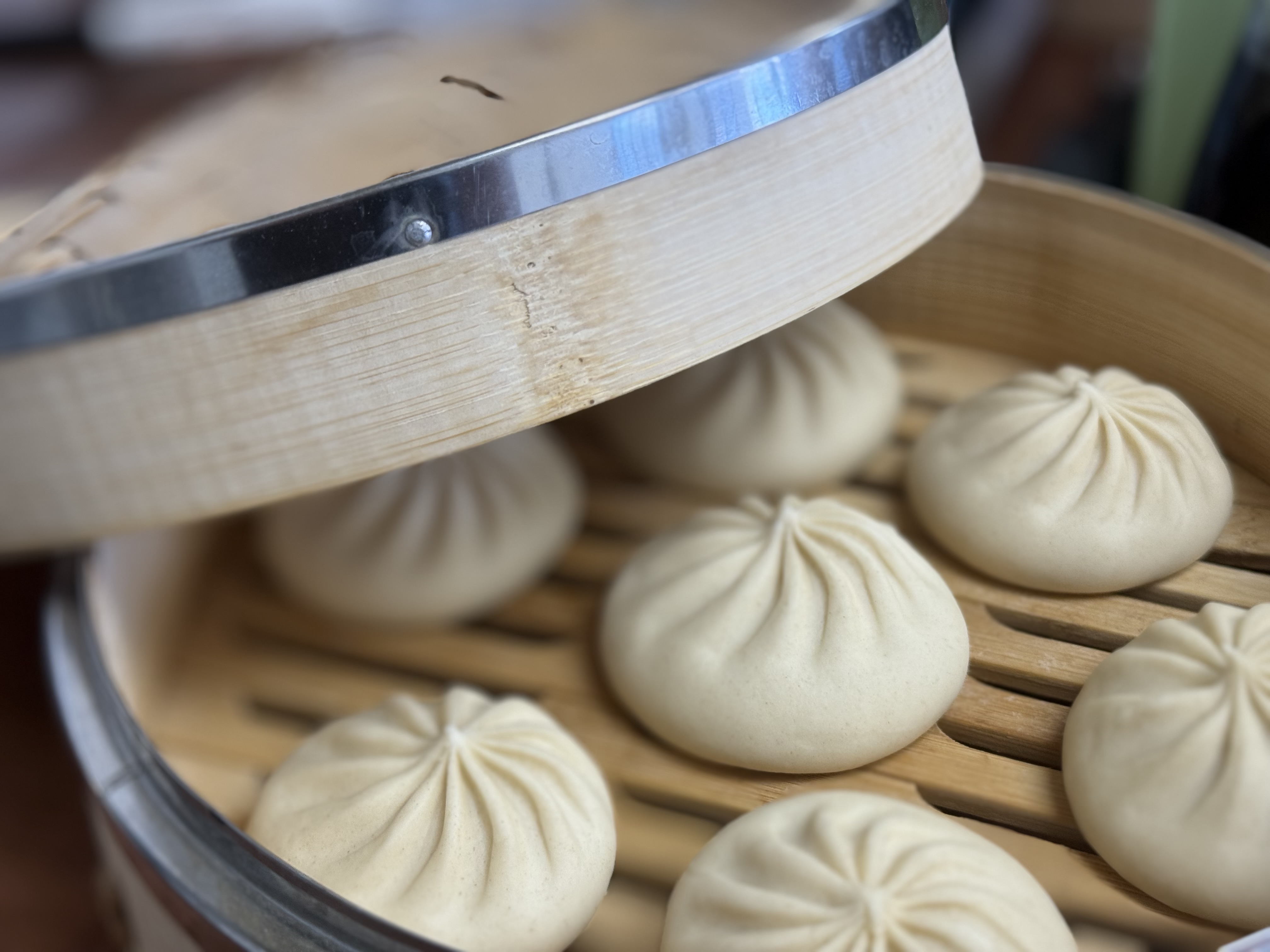 Steamed bao buns